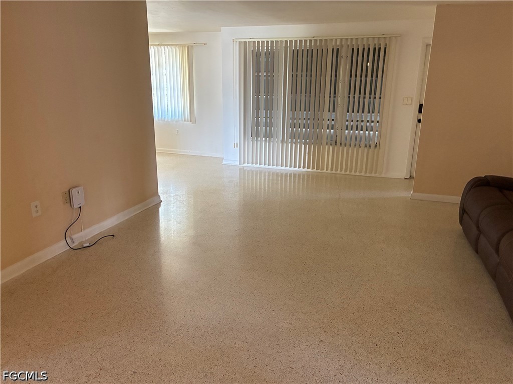 2 Bed Waterfront Home for Sale in Cape Coral, photo 5