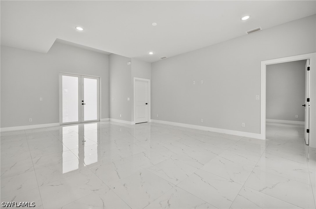 4 Bed SingleFamilyResidence for Sale in Lehigh Acres, photo 5