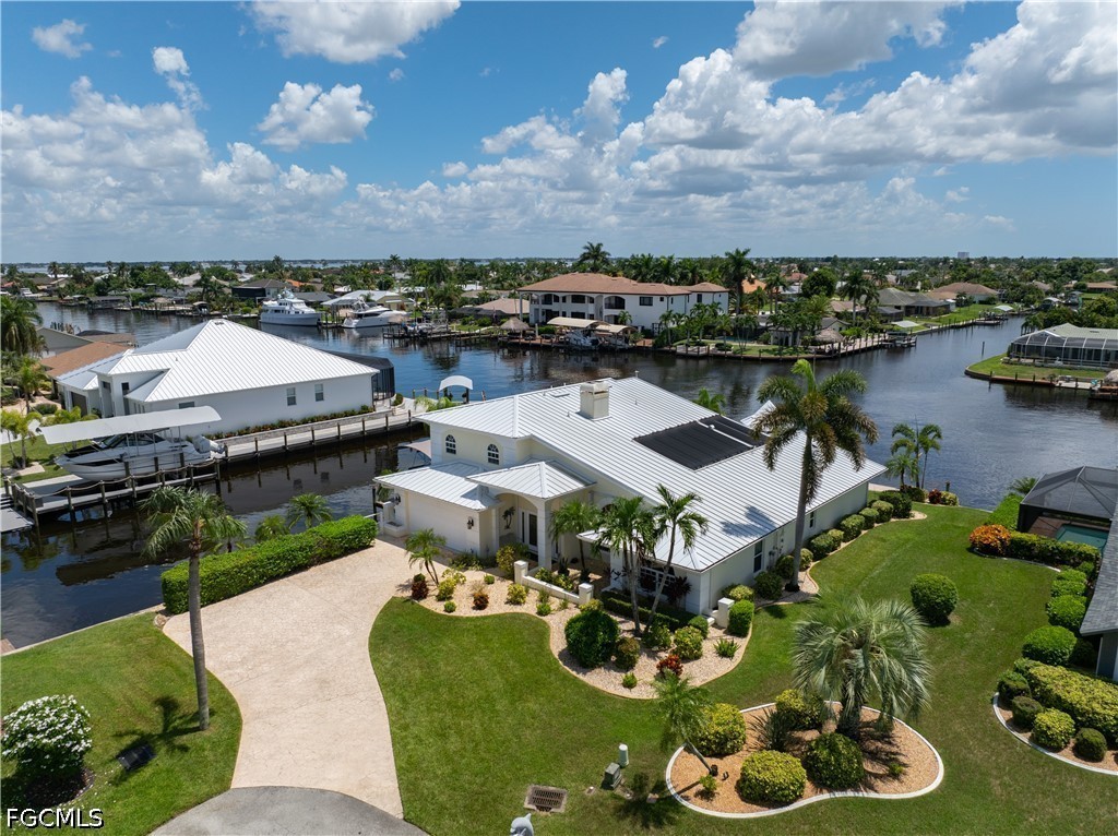 3 Bed Pool Home for Sale in Cape Coral, photo 5