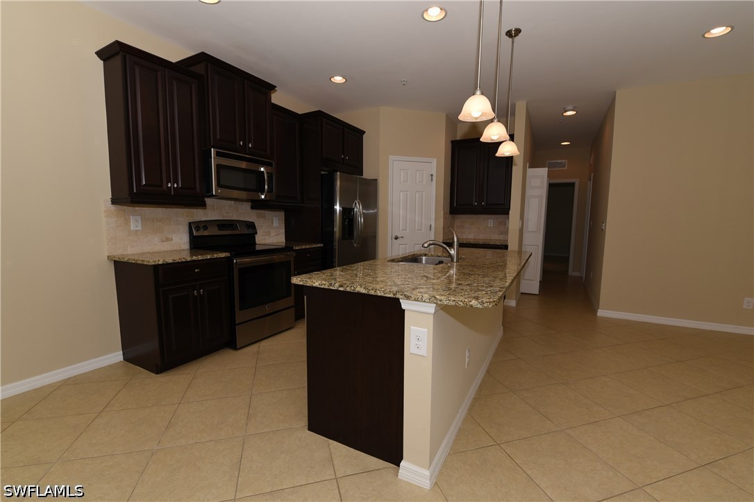 2 Bed Condominium for Sale in Estero, photo 5