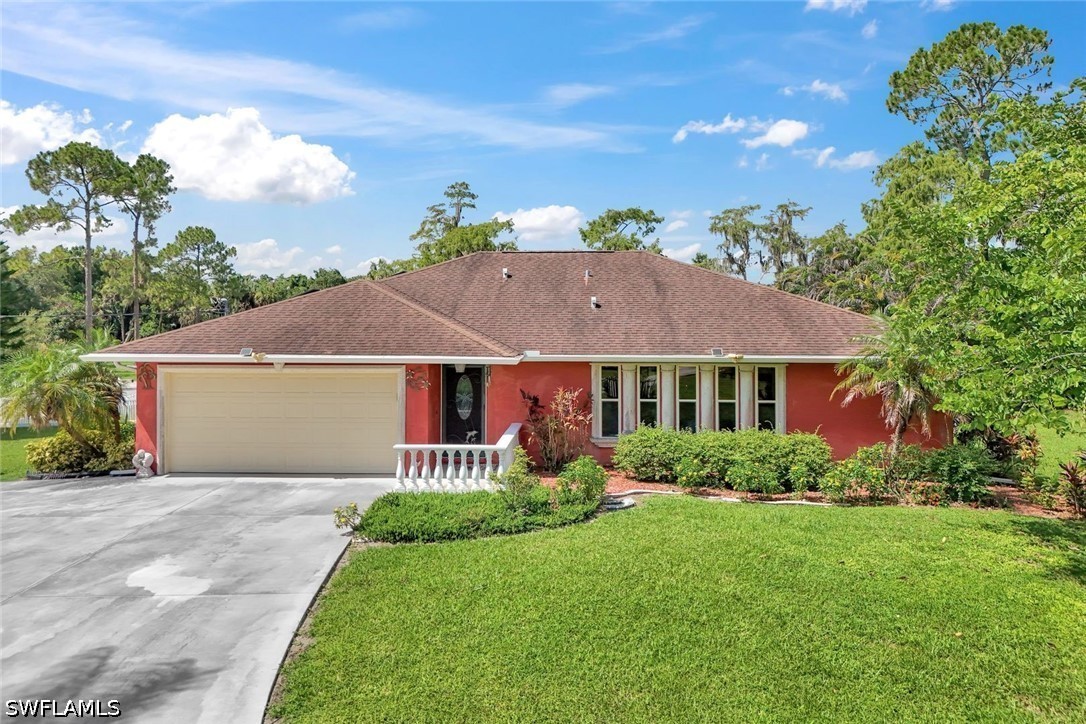 3 Bed Pool Home for Sale in Naples, photo 5