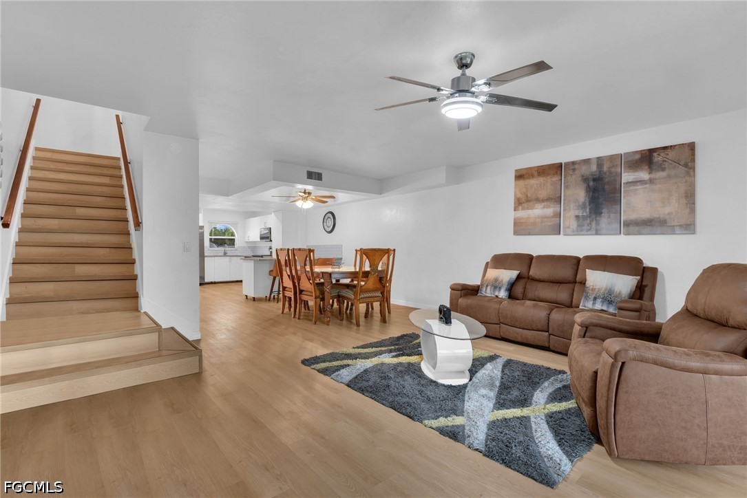 2 Bed Townhouse for Sale in Sunset Lake Condo, photo 5