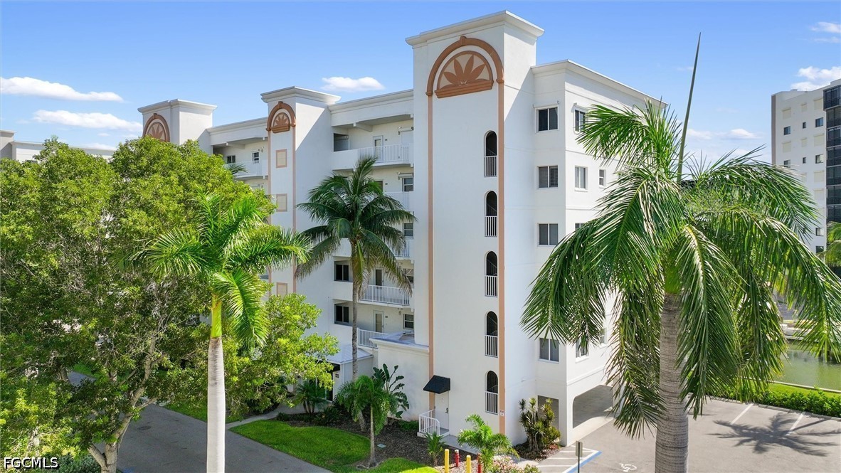 2 Bed Waterfront Home for Sale in Casa Marina, photo 5