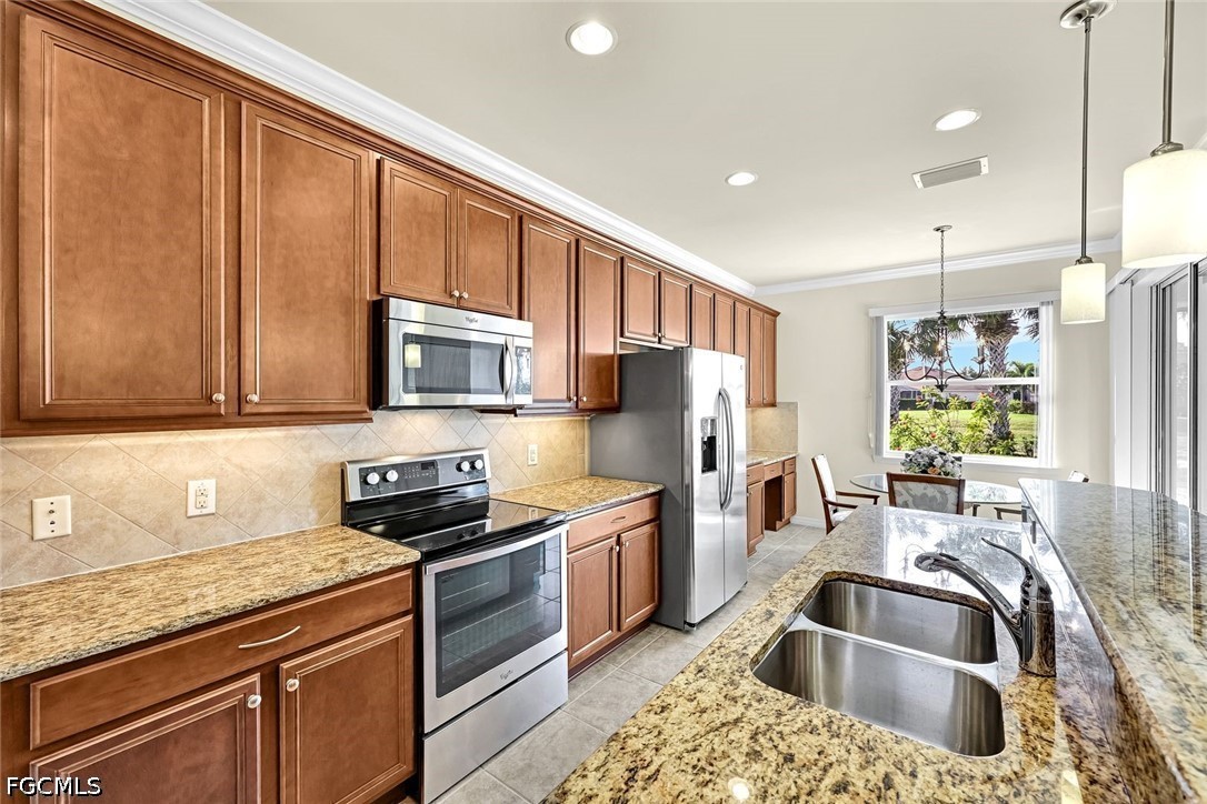 3 Bed Waterfront Home for Sale in Bonita Springs, photo 5