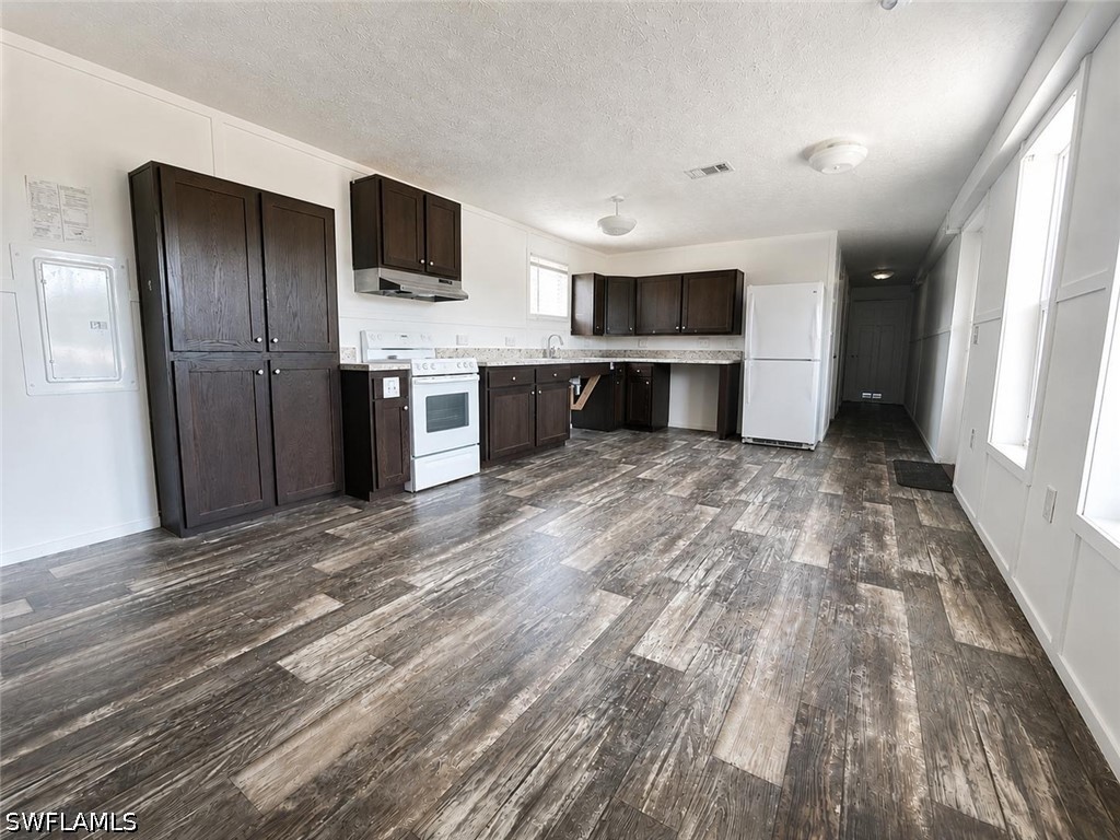 3 Bed Waterfront Home for Sale in Montura Ranch Estates, photo 5