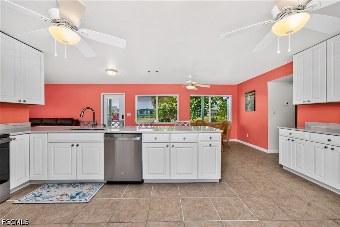 2 Bed Waterfront Home for Sale in Port Charlotte, photo 5