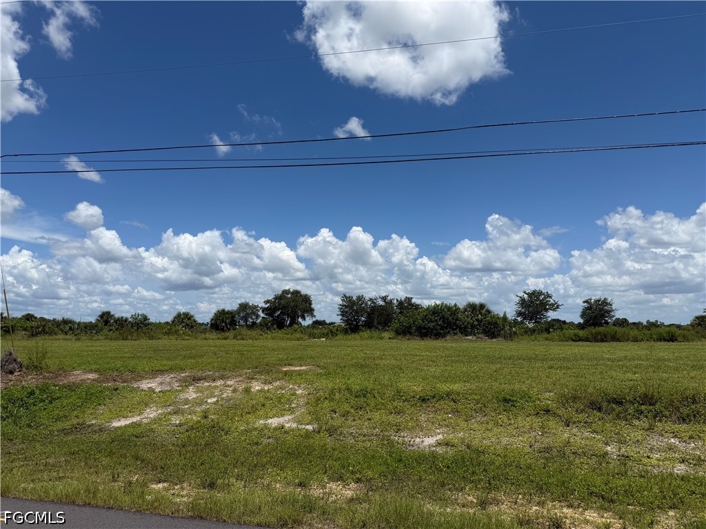 Waterfront Home for Sale in Cape Coral, photo 5