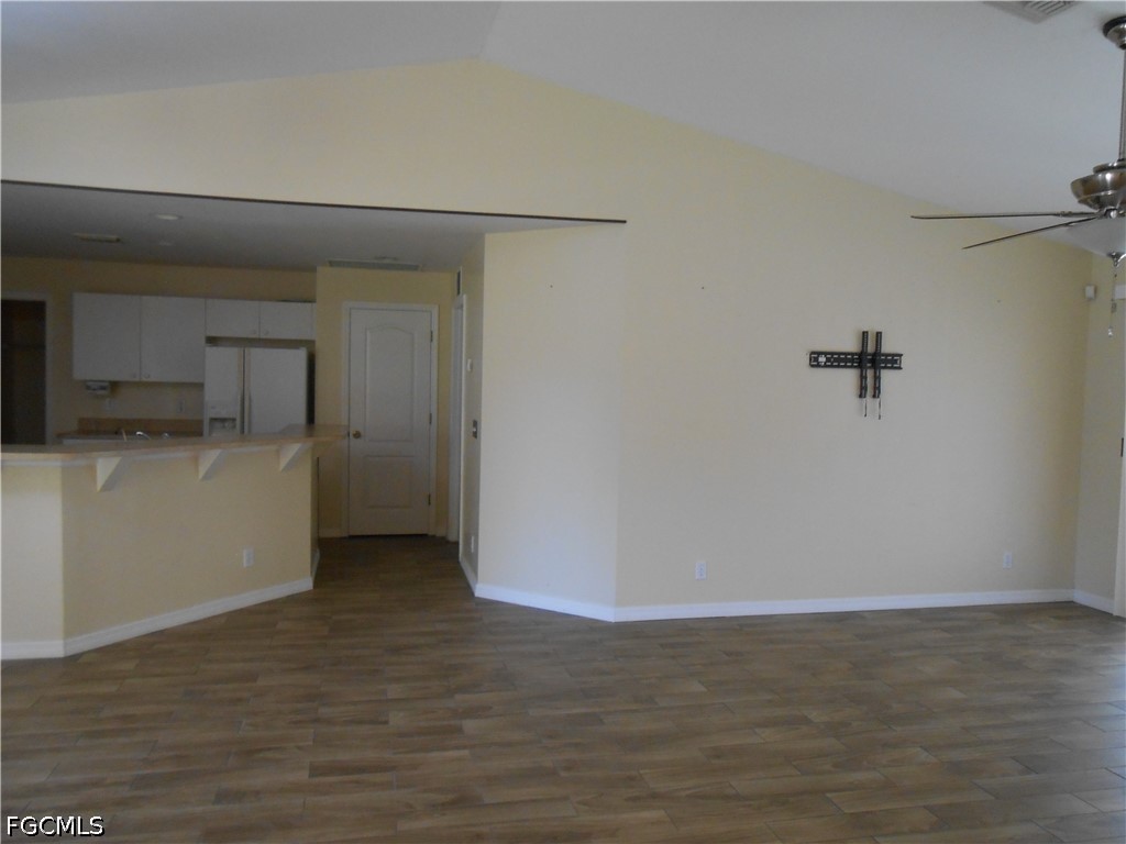 3 Bed SingleFamilyResidence for Sale in Lehigh Acres, photo 5