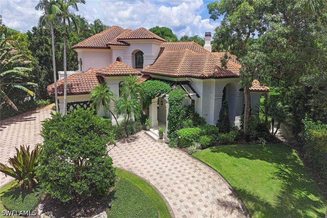4 Bed Pool Home for Sale in Naples, photo 5