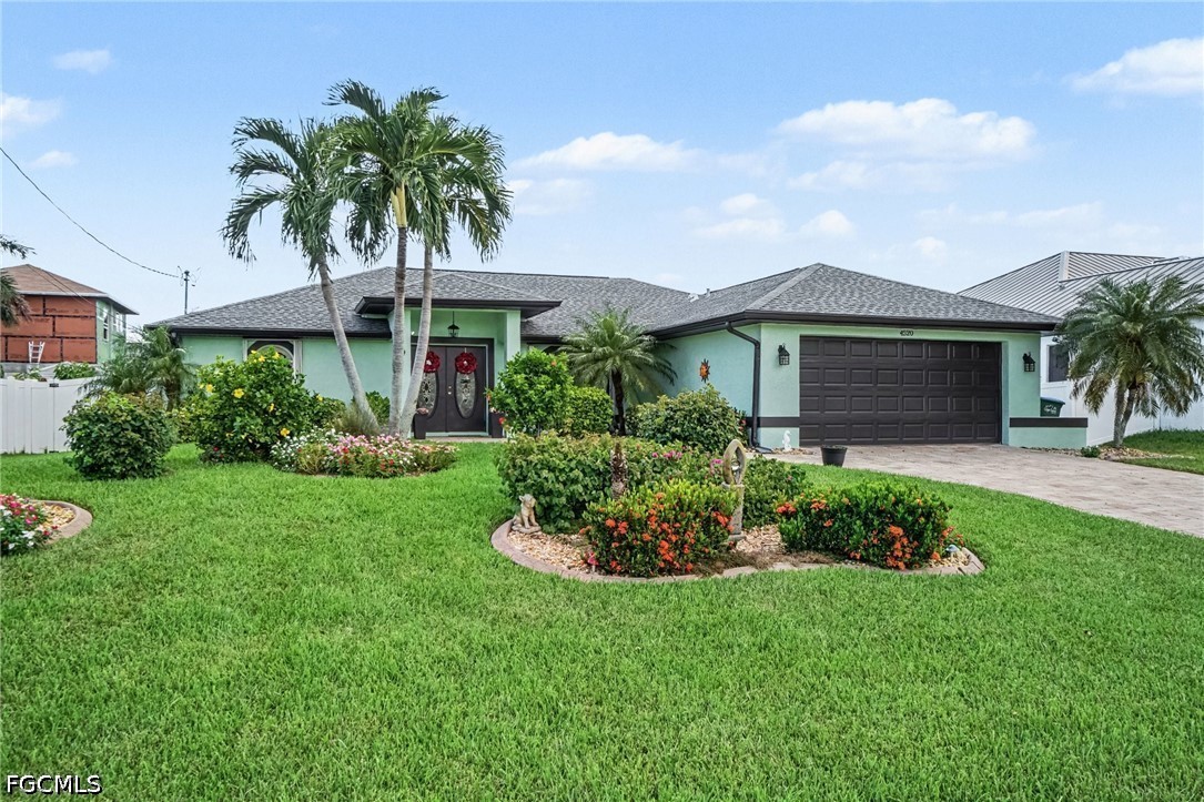 3 Bed Pool Home for Sale in Cape Coral, photo 5
