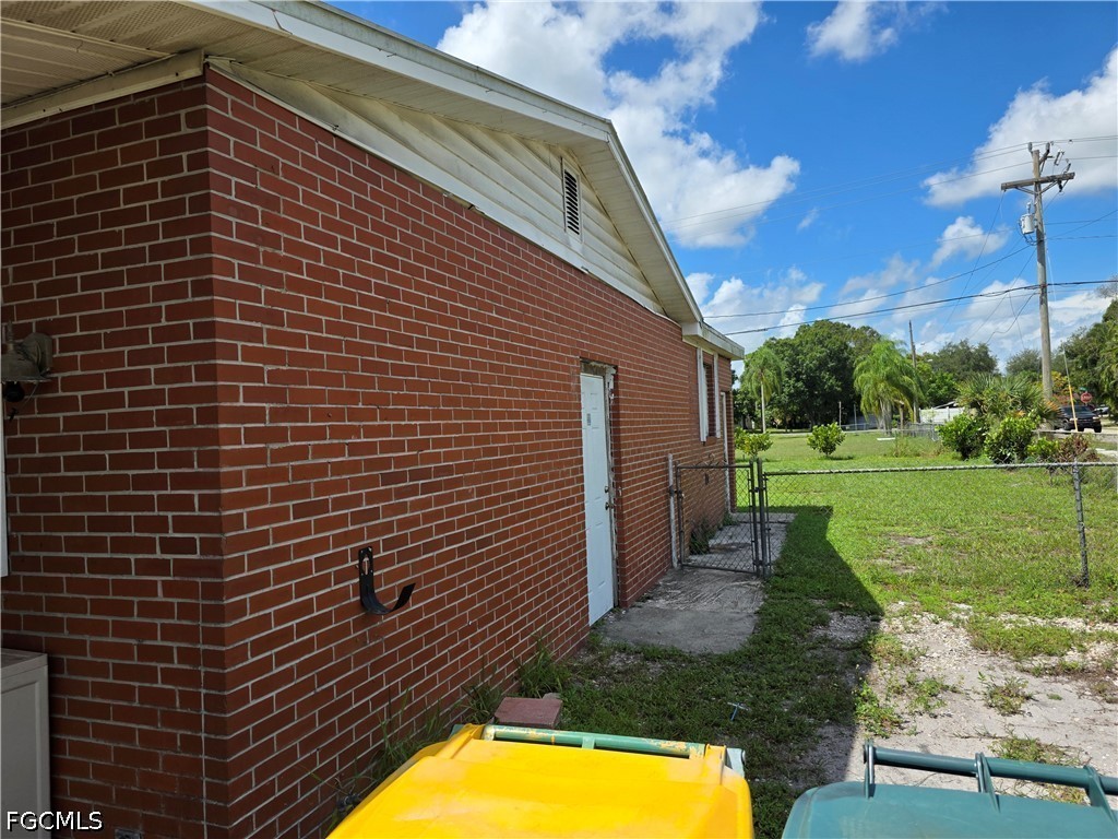 3 Bed SingleFamilyResidence for Sale in Immokalee, photo 5