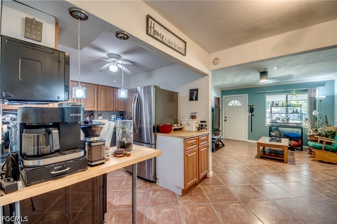4 Bed SingleFamilyResidence for Sale in North Fort Myers, photo 5