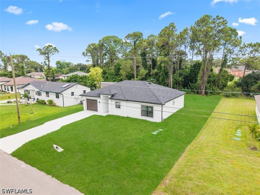 3 Bed SingleFamilyResidence for Sale in Lehigh Acres, photo 5