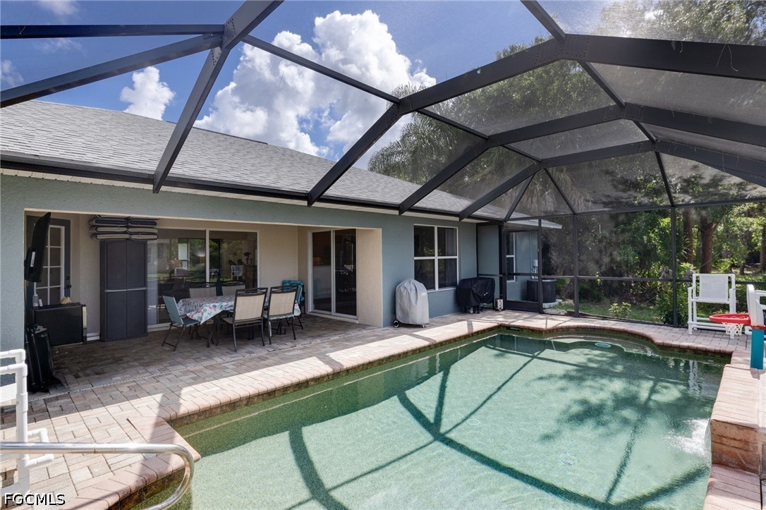 3 Bed Pool Home for Sale in Lehigh Acres, photo 5