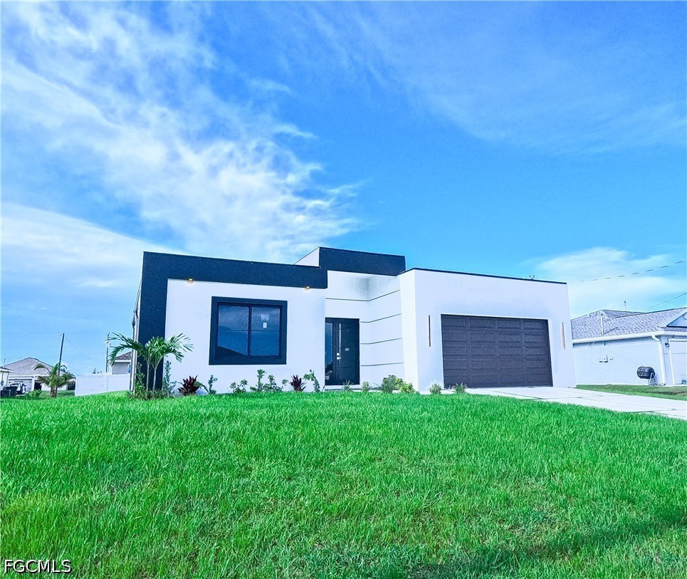 4 Bed SingleFamilyResidence for Sale in Cape Coral, photo 5