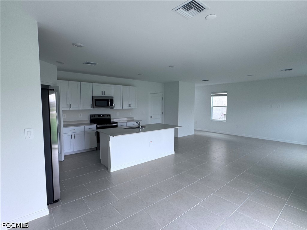 4 Bed SingleFamilyResidence for Sale in Crane Landing, photo 5
