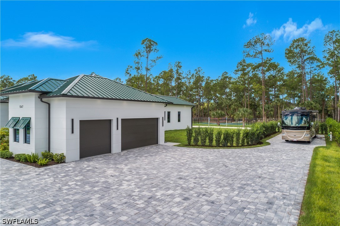 4 Bed Pool Home for Sale in Naples, photo 5