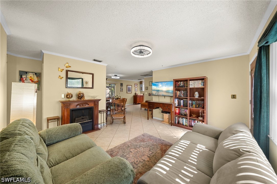 3 Bed Pool Home for Sale in San Carlos Park, photo 5