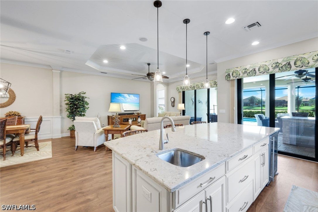 3 Bed Pool Home for Sale in Naples, photo 5