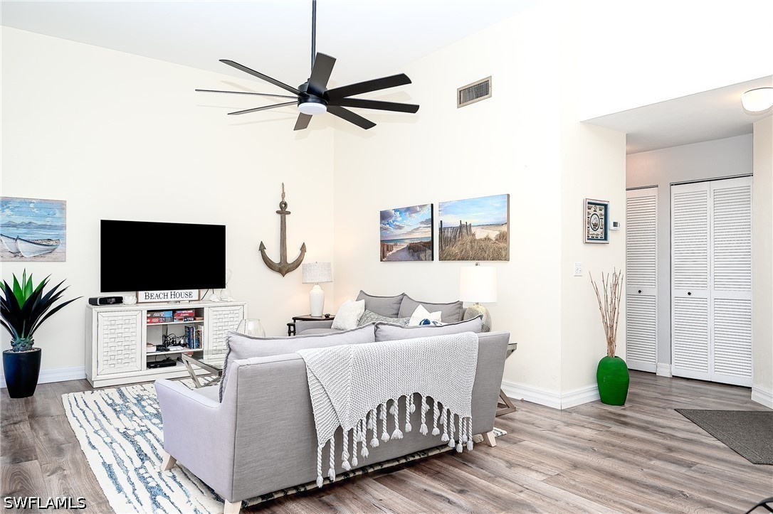 2 Bed Condominium for Sale in Beachwalk Gardens, photo 5