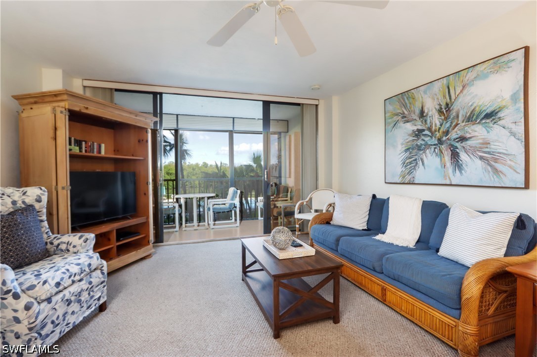 1 Bed Waterfront Home for Sale in Naples, photo 5