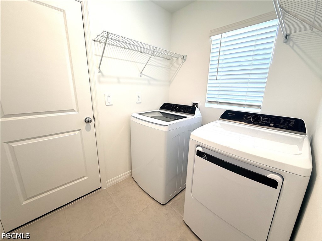 3 Bed SingleFamilyResidence for Sale in Crane Landing, photo 5
