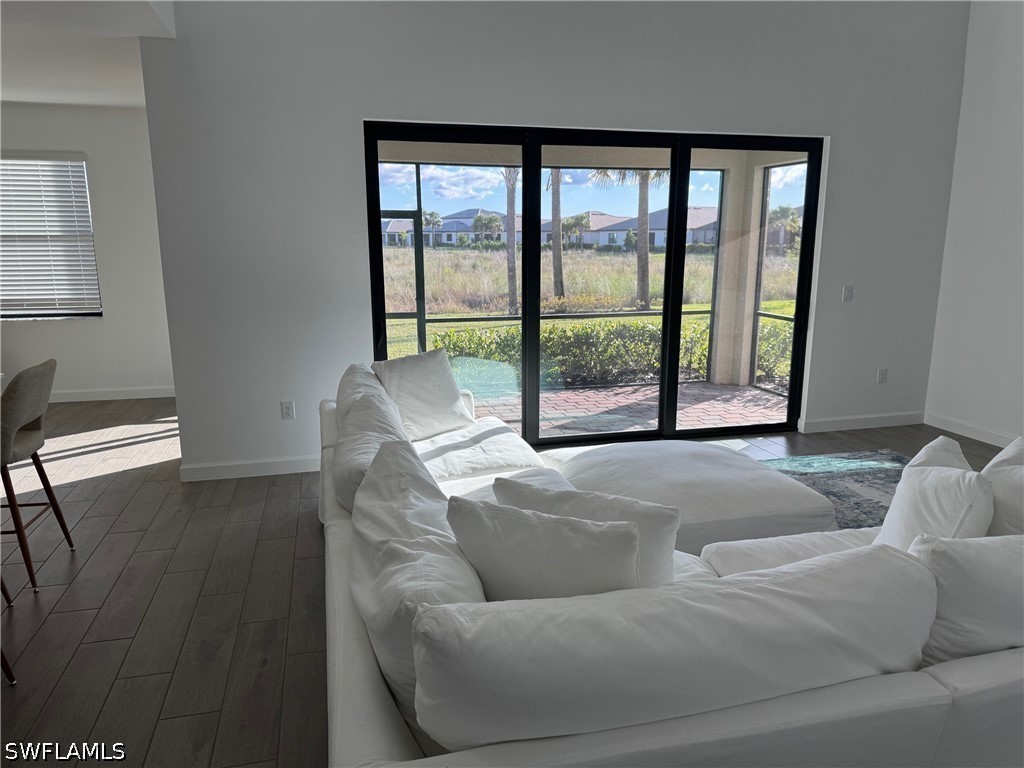 5 Bed SingleFamilyResidence for Sale in Estero, photo 5