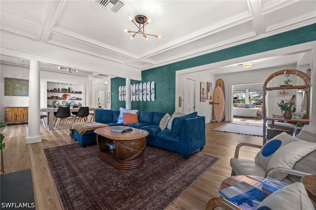 3 Bed SingleFamilyResidence for Sale in Dean Park, photo 5
