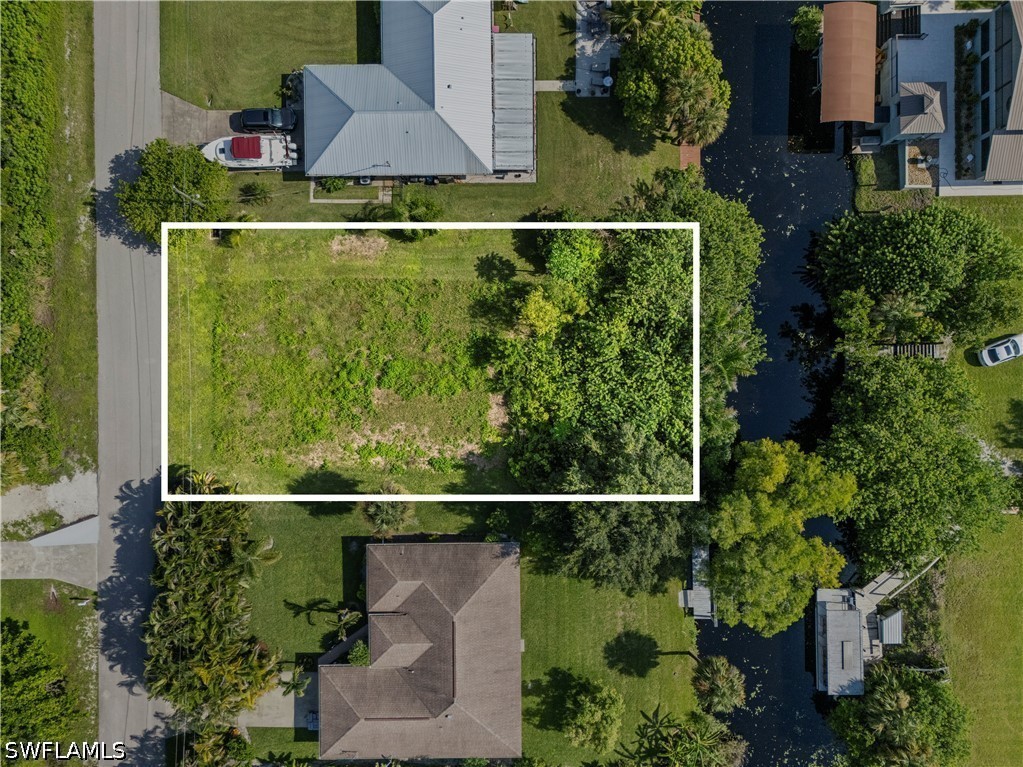 Waterfront Home for Sale in River Oaks, photo 5