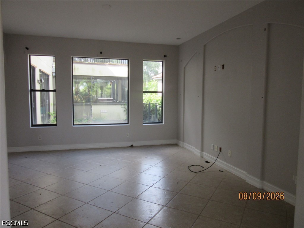 4 Bed Pool Home for Sale in Daniels Preserve, photo 5