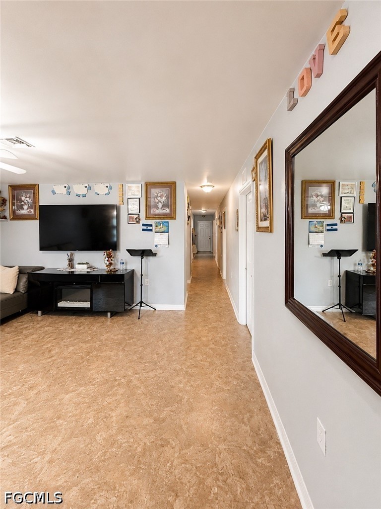 3 Bed SingleFamilyResidence for Sale in Rosemary Park, photo 5