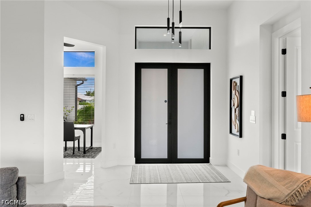 3 Bed Pool Home for Sale in Cape Coral, photo 5