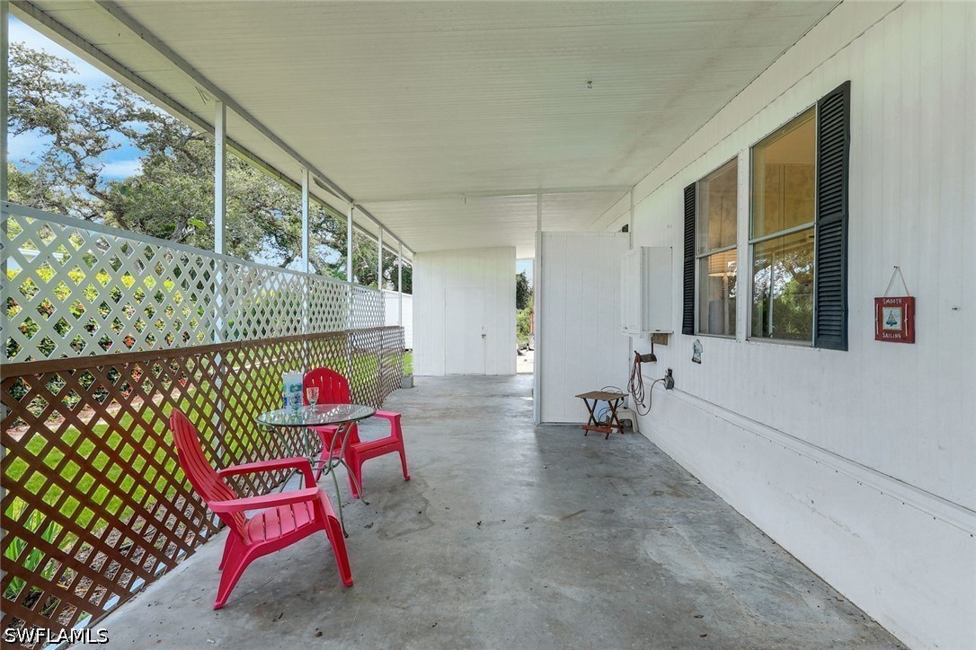 2 Bed ManufacturedHome for Sale in Bonita Springs, photo 5