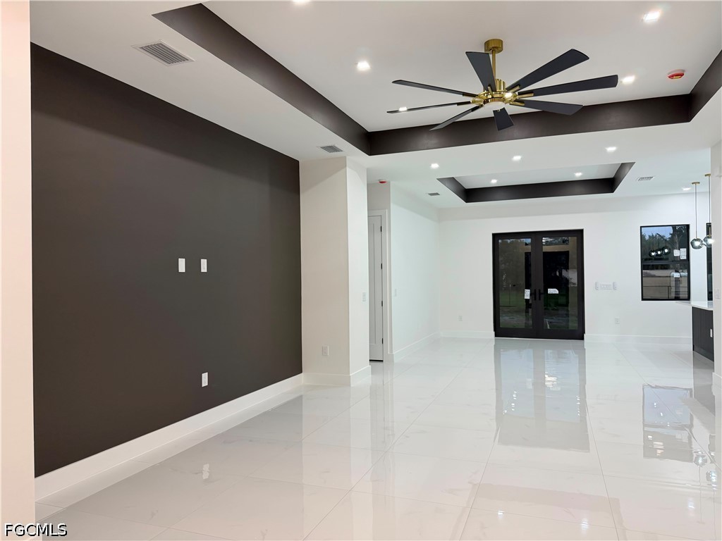 3 Bed SingleFamilyResidence for Sale in Lehigh Estates, photo 5