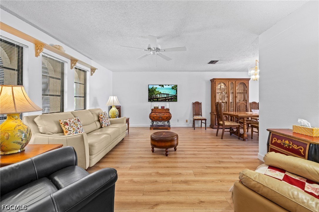 3 Bed Pool Home for Sale in Cape Coral, photo 5