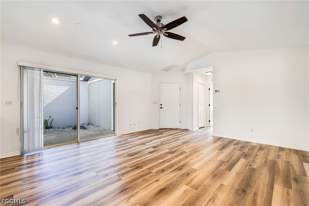 2 Bed Attached for Sale in Enclave, photo 5
