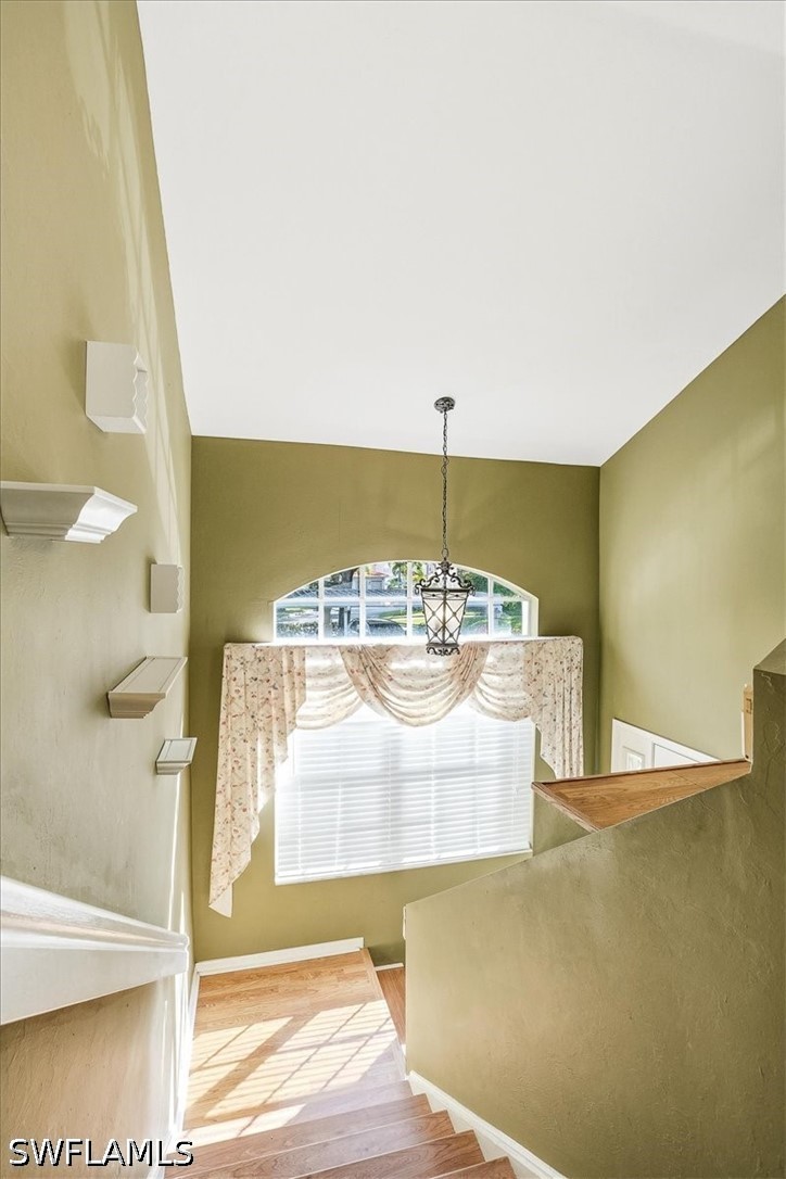 2 Bed Waterfront Home for Sale in Pipers Grove, photo 5