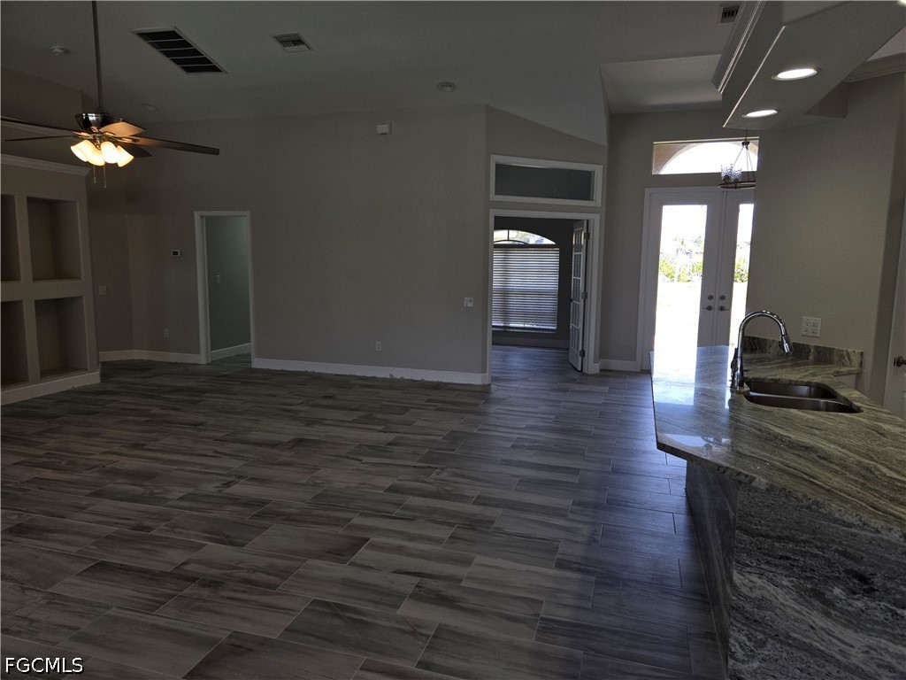 3 Bed Pool Home for Sale in Cape Coral, photo 5