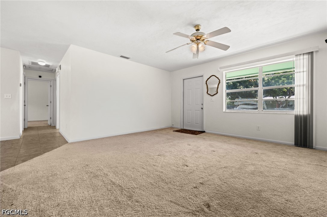 3 Bed SingleFamilyResidence for Sale in Fort Myers, photo 5