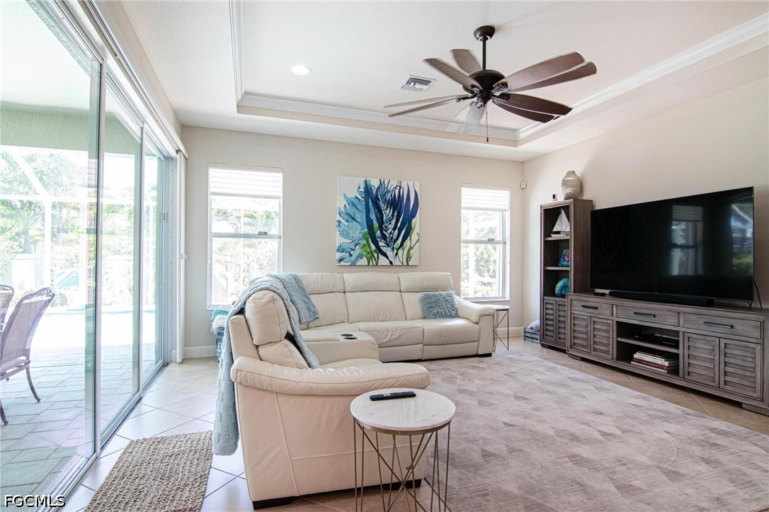 3 Bed Pool Home for Sale in Sandoval, photo 5