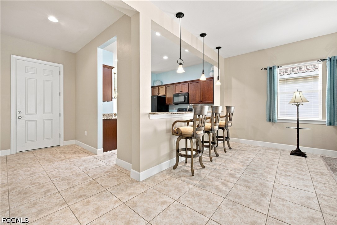 3 Bed Pool Home for Sale in Somerset, photo 5