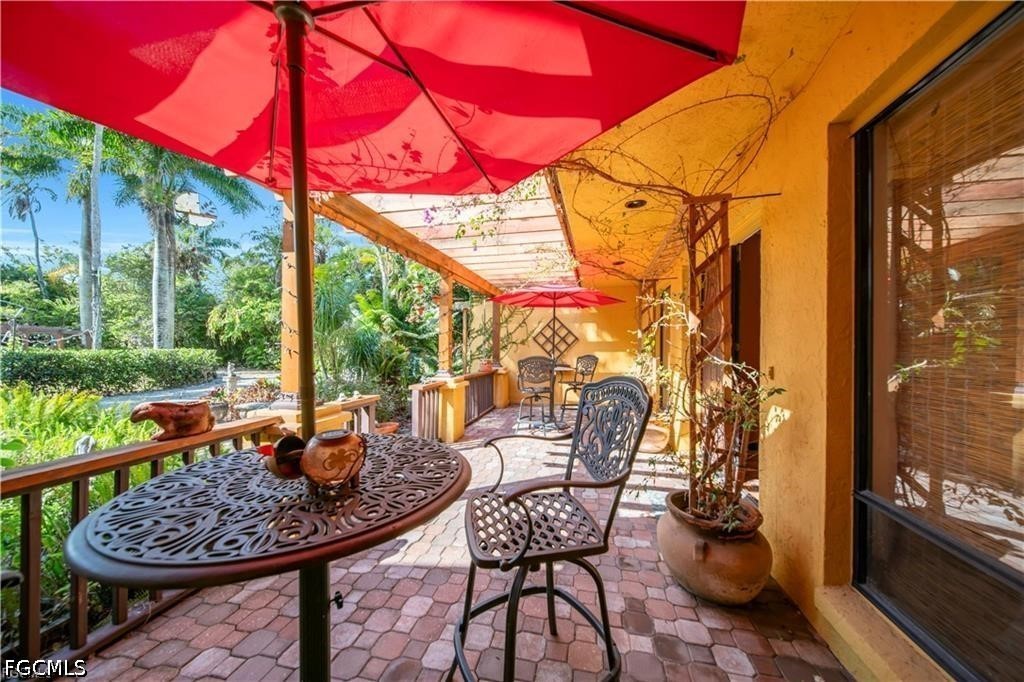 5 Bed SingleFamilyResidence for Sale in North Fort Myers, photo 5