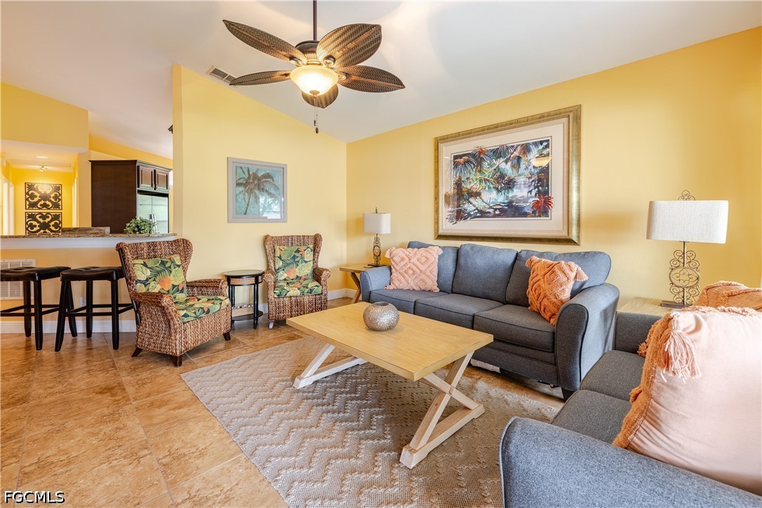 2 Bed Condominium for Sale in Naples, photo 5