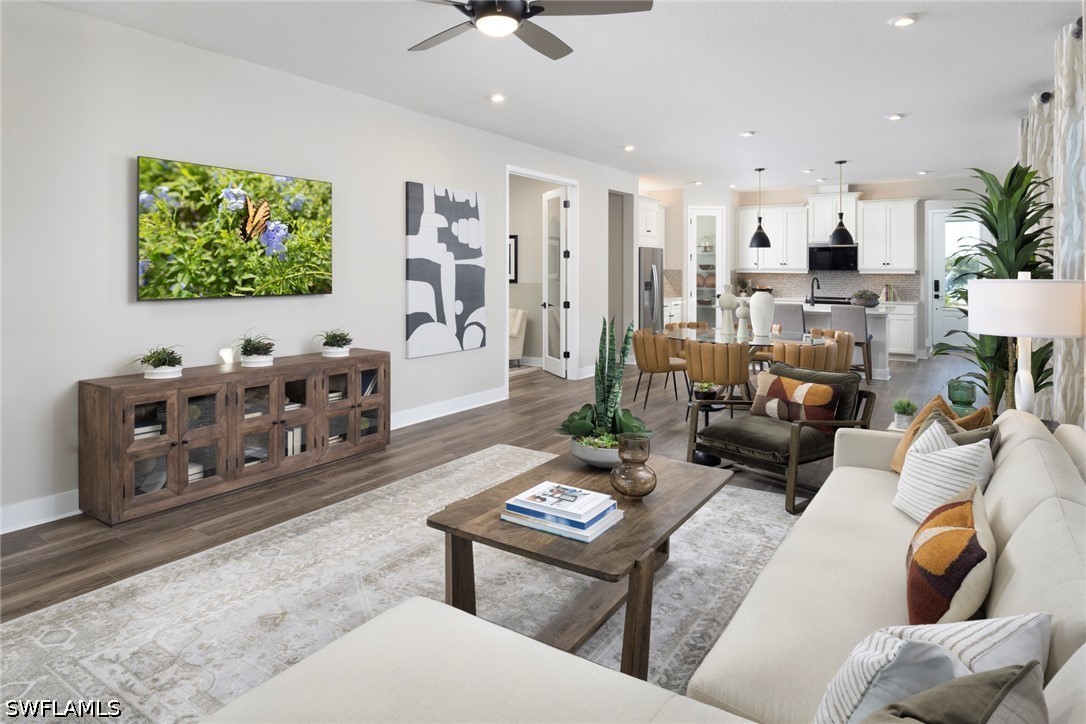 2 Bed SingleFamilyResidence for Sale in Naples, photo 5