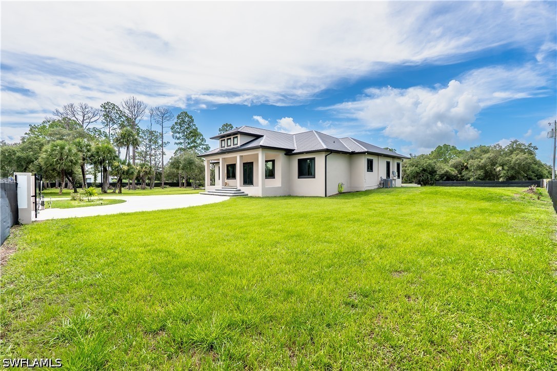 3 Bed Pool Home for Sale in Clewiston, photo 5