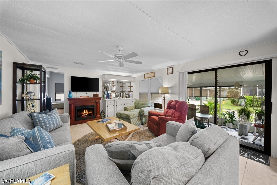 2 Bed ManufacturedHome for Sale in Naples, photo 5