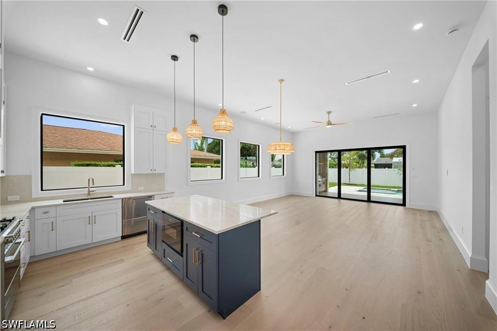 4 Bed Pool Home for Sale in Naples Park, photo 5
