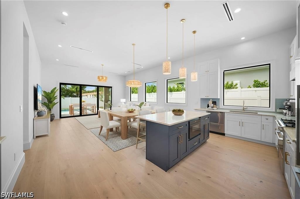 4 Bed Pool Home for Sale in Naples Park, photo 5