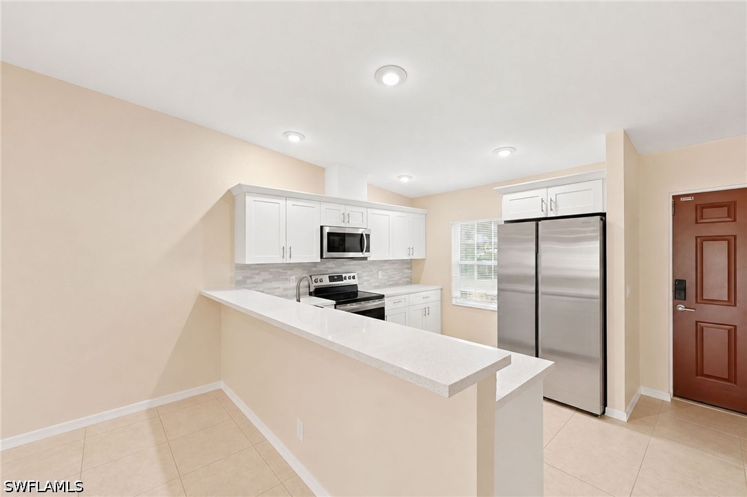 6 Bed Duplex for Sale in Cape Coral, photo 5
