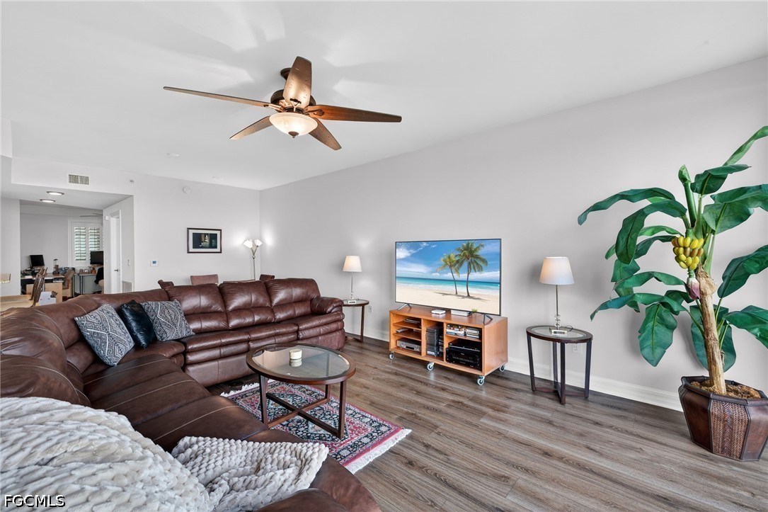 2 Bed Waterfront Home for Sale in North Star Yacht Club, photo 5